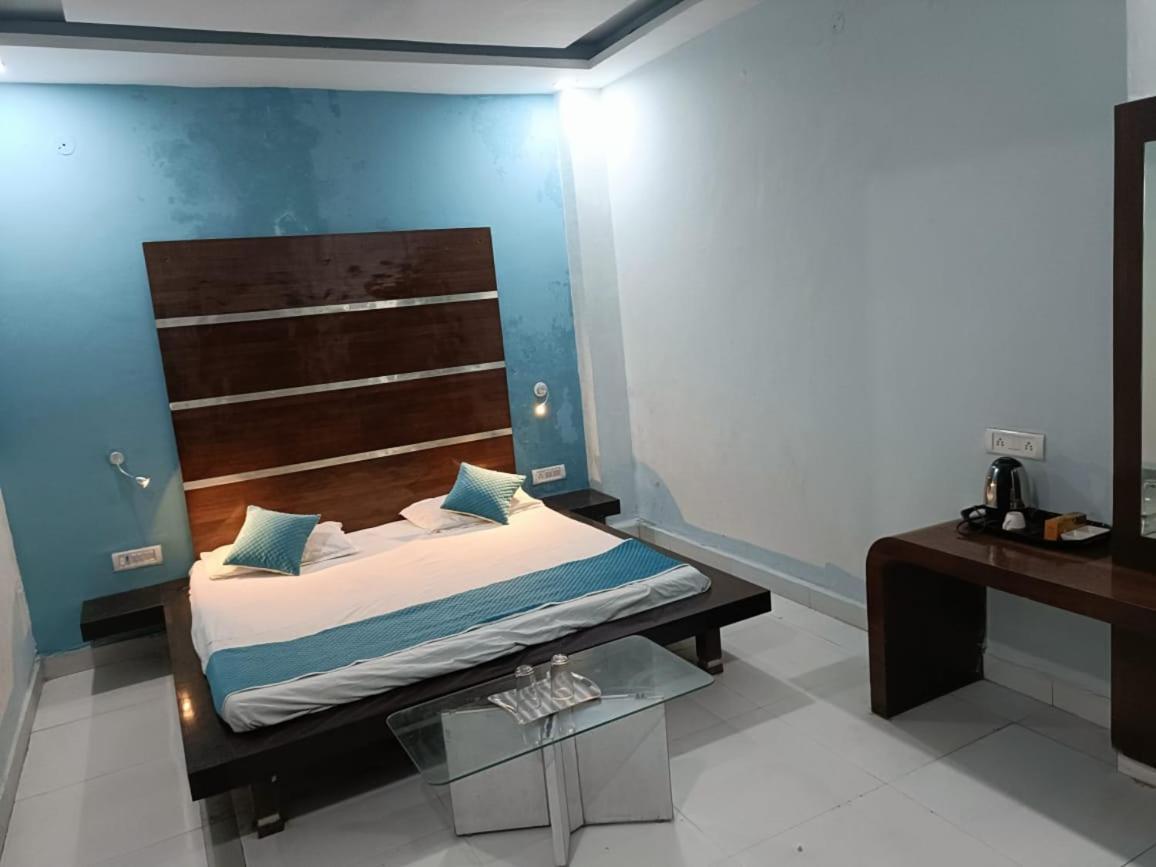 Hotel Krishna Residency Mahoba Extérieur photo